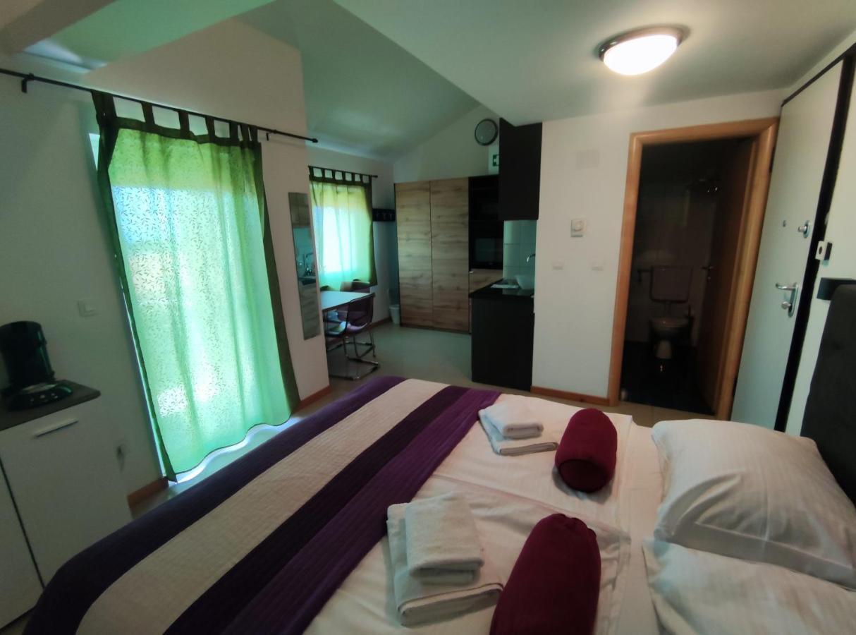 קרס Panorama Sunset Apartments מראה חיצוני תמונה