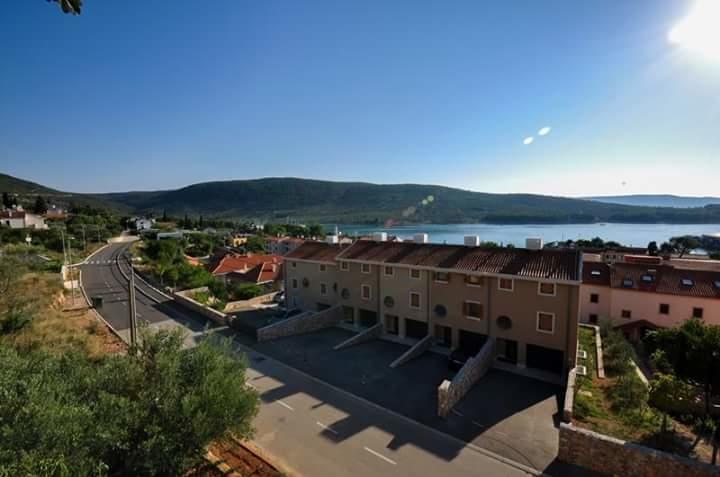 קרס Panorama Sunset Apartments מראה חיצוני תמונה