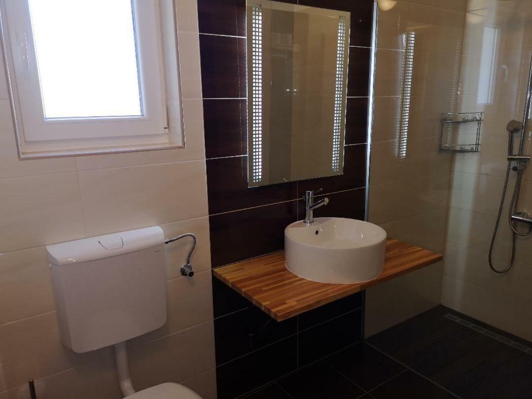 קרס Panorama Sunset Apartments מראה חיצוני תמונה