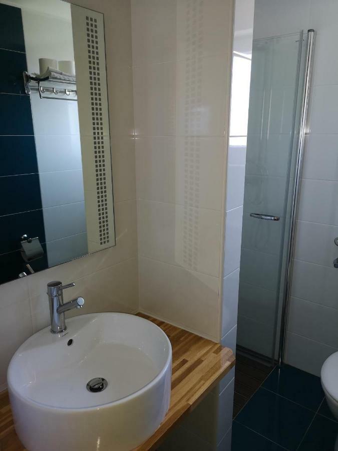 קרס Panorama Sunset Apartments מראה חיצוני תמונה